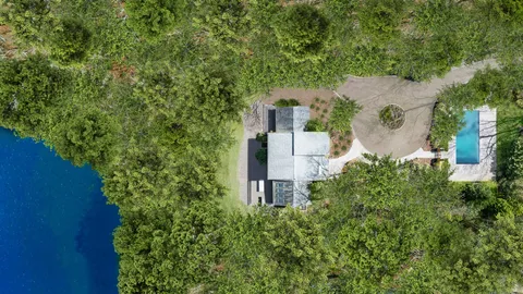 $3,650,000 | 25 Round Pond Lane, Sag Harbor, NY 11963