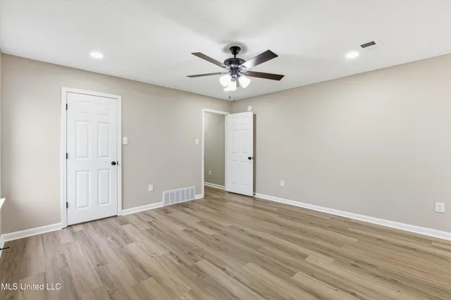 $239,900 | 5645 Kaitlyn Drive East, Walls, MS 38680