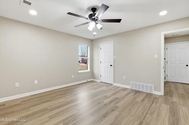 $239,900 | 5645 Kaitlyn Drive East, Walls, MS 38680