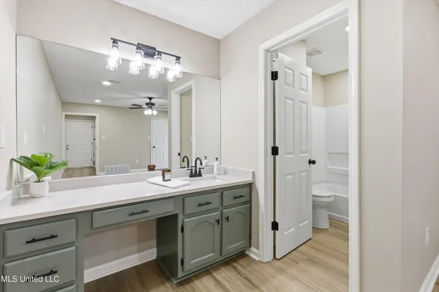 $239,900 | 5645 Kaitlyn Drive East, Walls, MS 38680