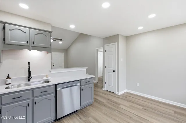 $239,900 | 5645 Kaitlyn Drive East, Walls, MS 38680