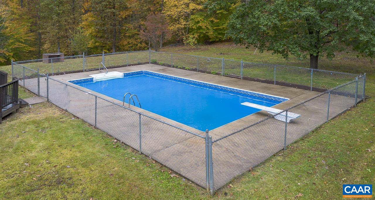 3660 Union Church Road Buckingham, VA 23921 - Photo 8 of 25 a view of a backyard with pool