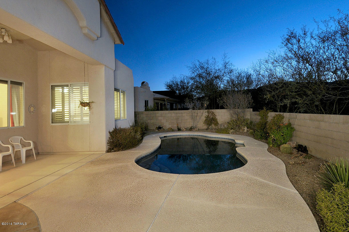 327 Ajax Peak Road Tucson, AZ 85737 - Photo 8 of 15 Gallery Image 8