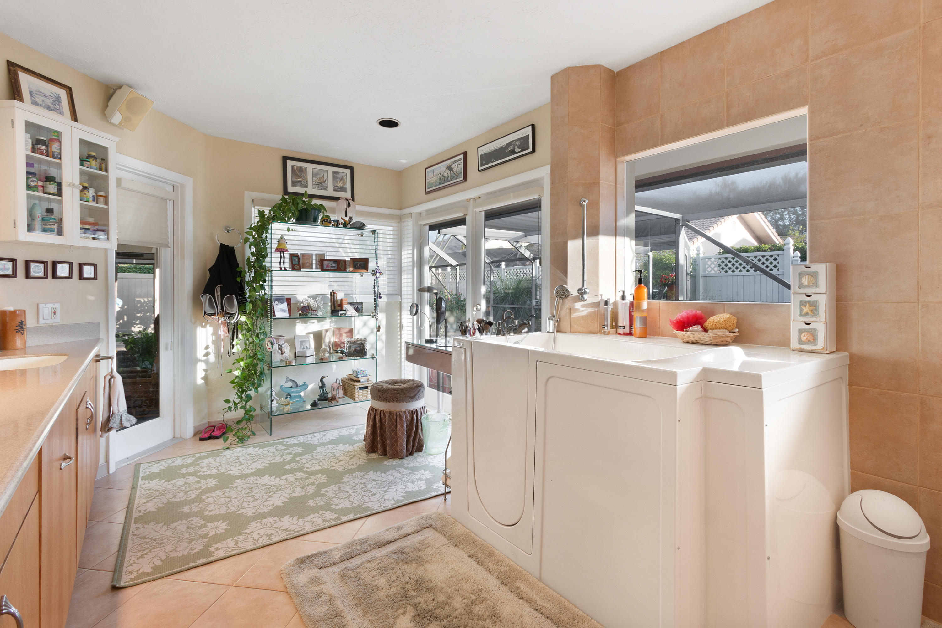 6570 Timber Lane Boca Raton, FL 33433 - Photo 15 of 34 Second Master Bath
