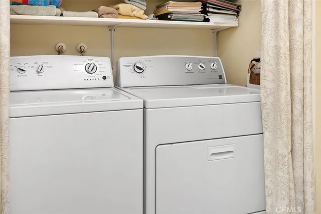 a close up view of washer and dryer
