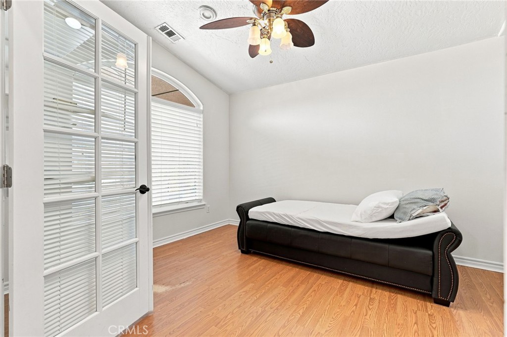 10245 Joshua Road Oak Hills, CA 92344 - Photo 14 of 66 Gallery Image 14