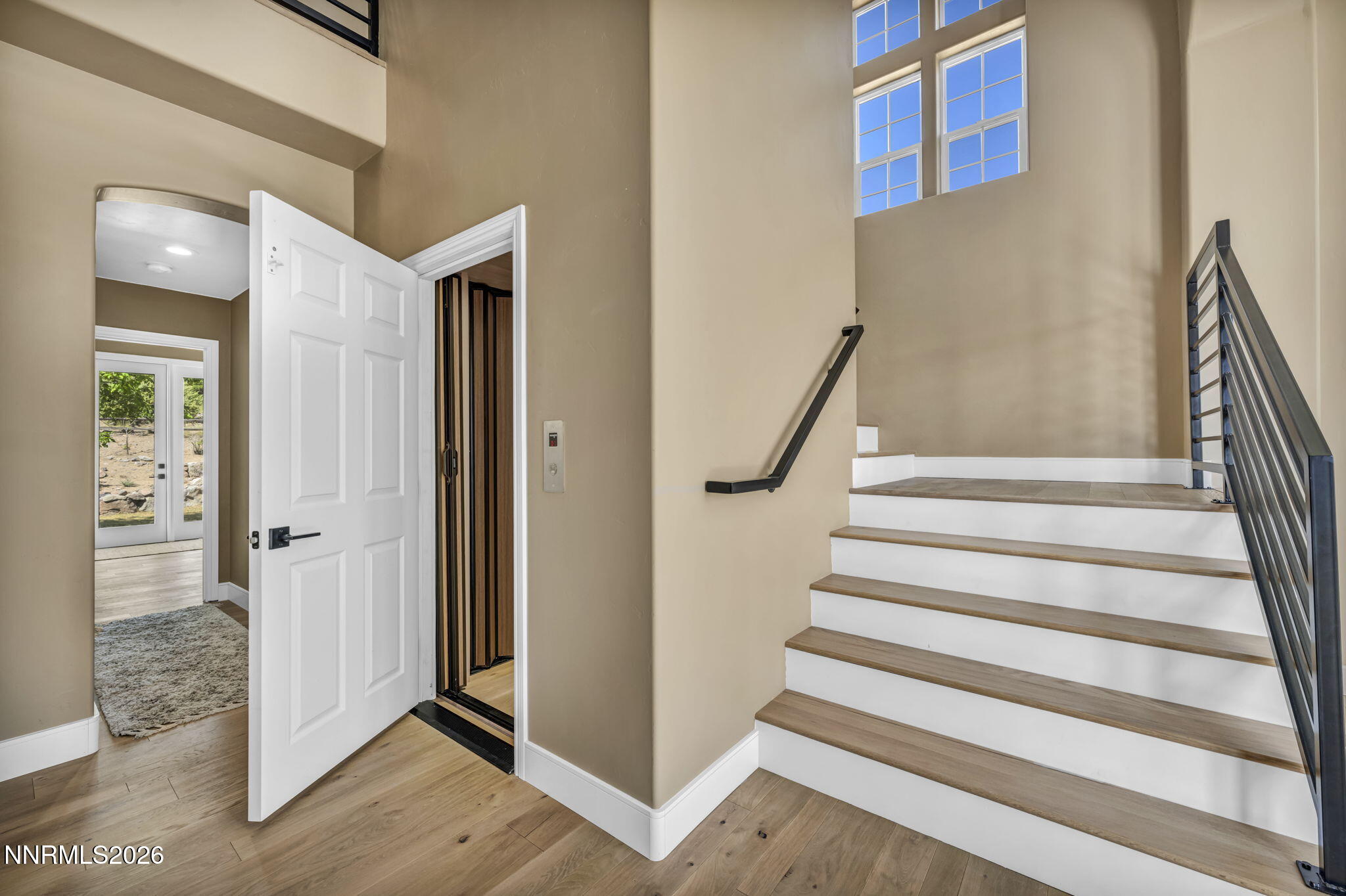 2965 Roundrock Court Reno, NV 89511 - Photo 7 of 40 a view of an entryway