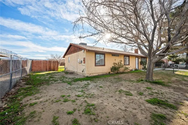 $370,000 | 15842 Greenrock Avenue, Lancaster, CA 93535