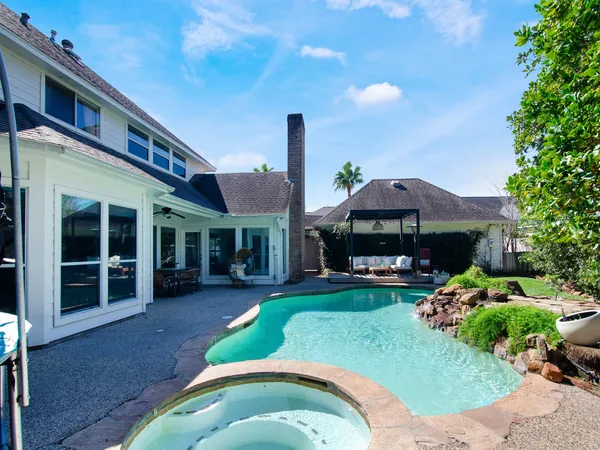 $4,800 | 25 Cokeberry Street, The Woodlands, TX 77380