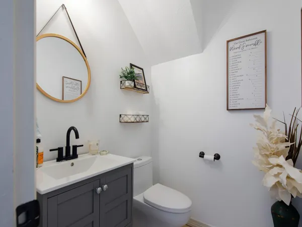 $4,800 | 25 Cokeberry Street, The Woodlands, TX 77380