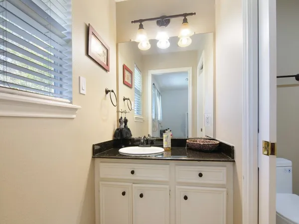 $4,800 | 25 Cokeberry Street, The Woodlands, TX 77380