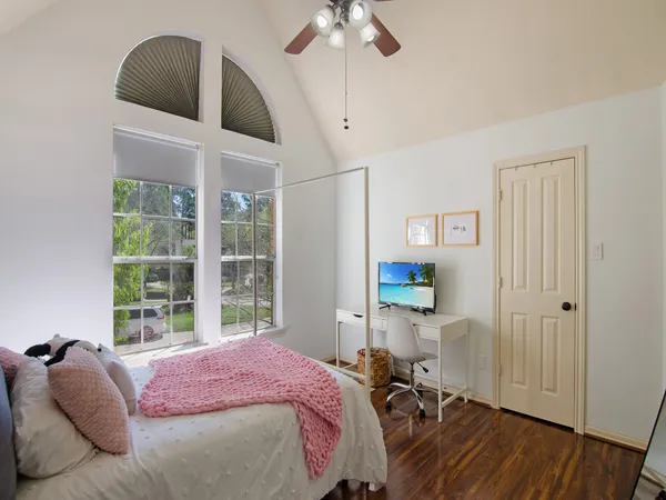 $4,800 | 25 Cokeberry Street, The Woodlands, TX 77380