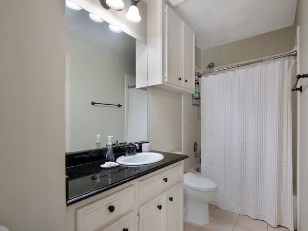 $4,800 | 25 Cokeberry Street, The Woodlands, TX 77380