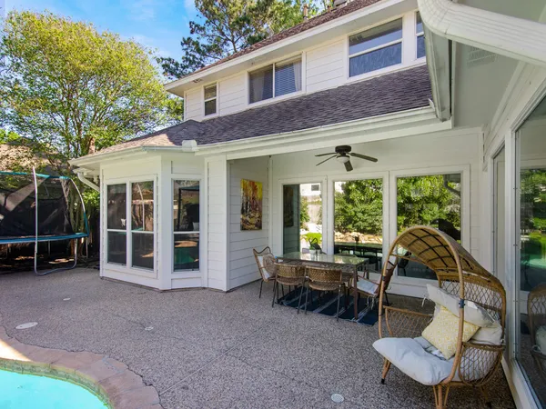 $4,800 | 25 Cokeberry Street, The Woodlands, TX 77380