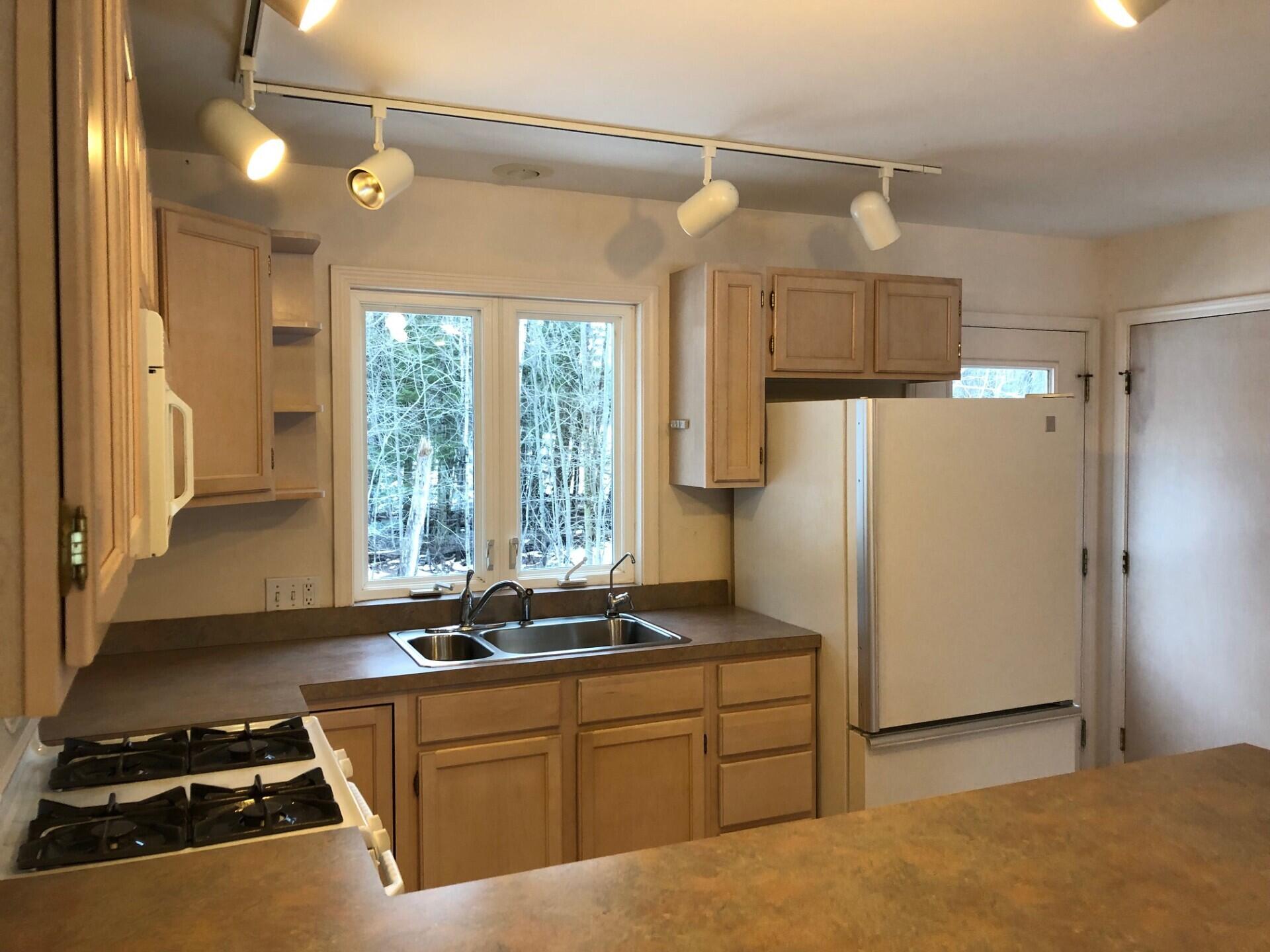 9502 Mission Road Alanson, MI 49706 - Photo 15 of 48 Gallery Image 15