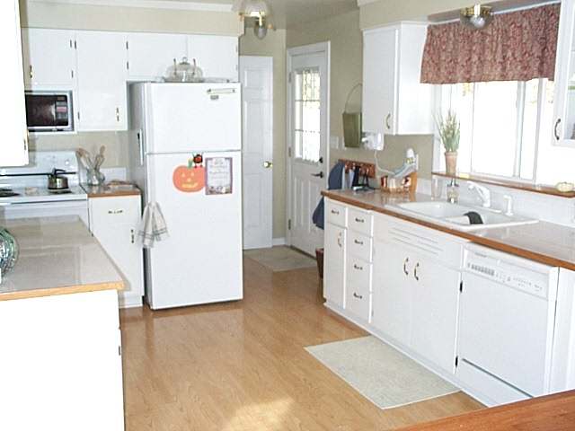 912 North Johnson Road Spokane, WA 99206 - Photo 4 of 9 Gallery Image 4