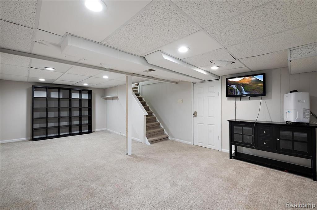 1450 Hampton Road Grosse Pointe Woods, MI 48236 - Photo 42 of 53