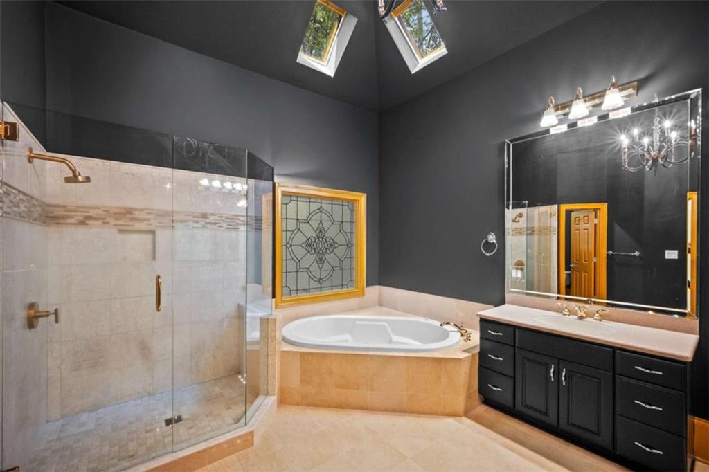 1670 Riverside Road Roswell, GA 30076 - Photo 36 of 88