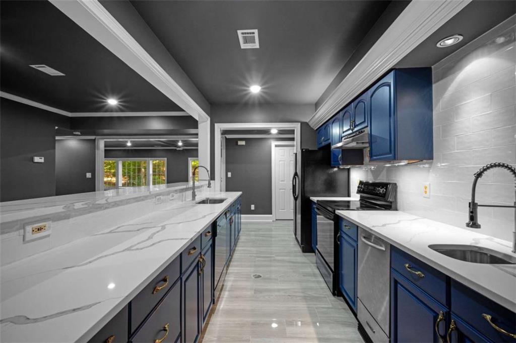 1670 Riverside Road Roswell, GA 30076 - Photo 65 of 88