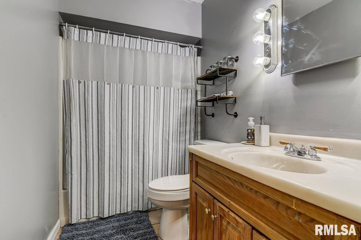 2905 East Griffiths Avenue Springfield, IL 62702 - Photo 10 of 22