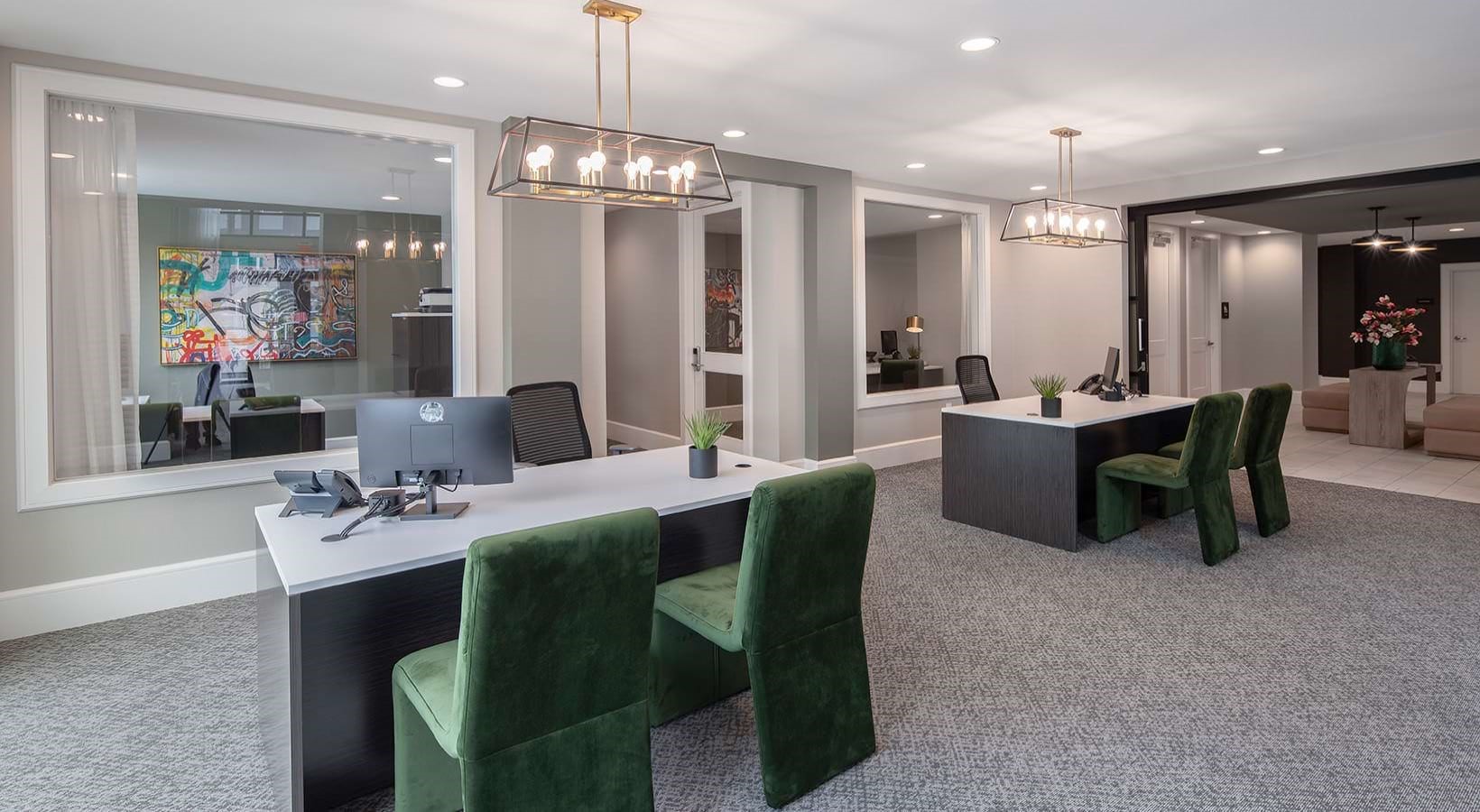 2425 Bell Street, Unit 2510 Houston, TX 77003 - Photo 17 of 30 a dining room with furniture a chandelier and wooden floor