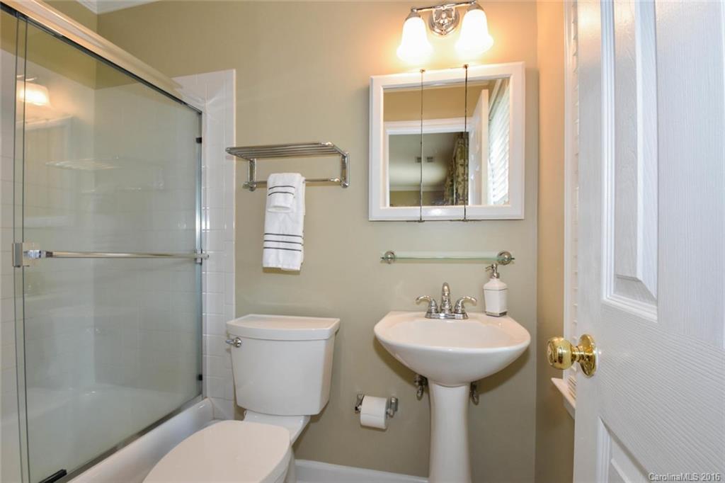 5720 Sharon Road Charlotte, NC 28210 - Photo 16 of 24 Gallery Image 16