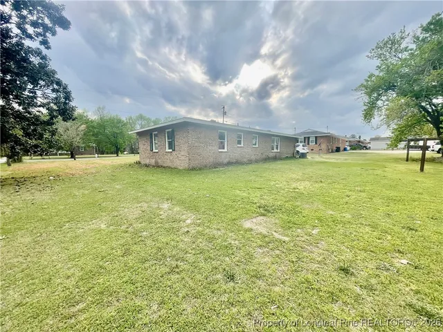 $1,400 | 1374 McLean Chapel Church Road, Bunnlevel, NC 28323