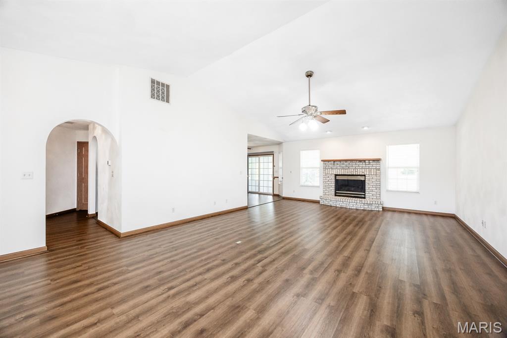 233 Wheat Ridge Lane Millstadt, IL 62260 - Photo 5 of 31 Gallery Image 5
