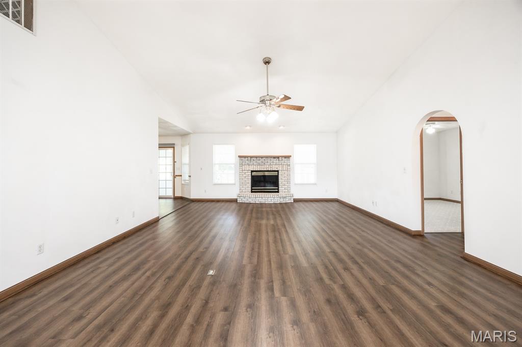 233 Wheat Ridge Lane Millstadt, IL 62260 - Photo 6 of 31 Gallery Image 6