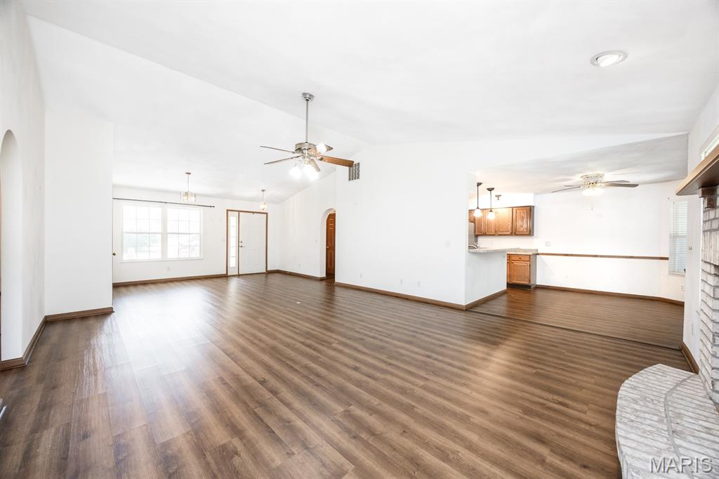 233 Wheat Ridge Lane Millstadt, IL 62260 - Photo 8 of 31 Gallery Image 8