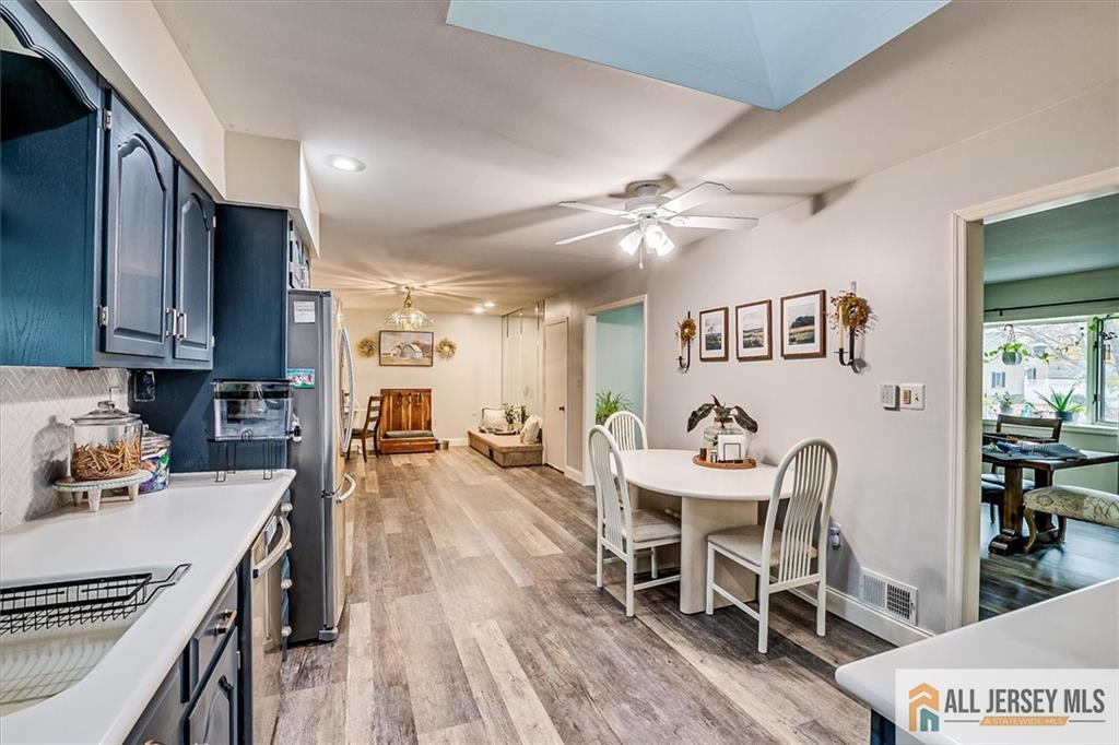 146 Howard Avenue Edison, NJ 08837 - Photo 13 of 36