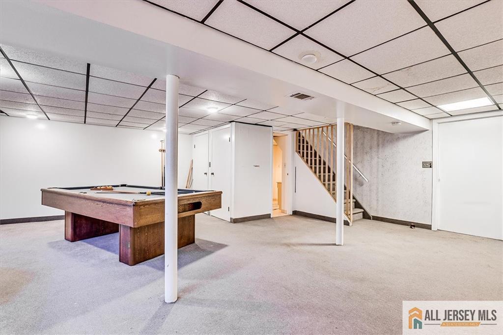 146 Howard Avenue Edison, NJ 08837 - Photo 28 of 36