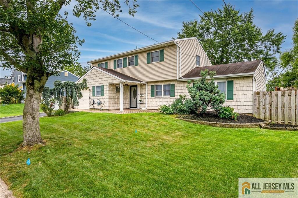 16 Barlow Road Edison, NJ 08817 - Photo 1 of 33