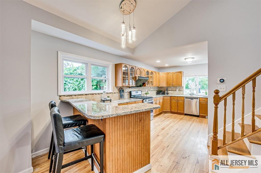16 Barlow Road Edison, NJ 08817 - Photo 14 of 33