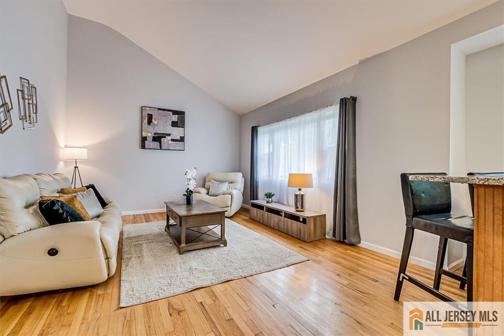 16 Barlow Road Edison, NJ 08817 - Photo 15 of 33