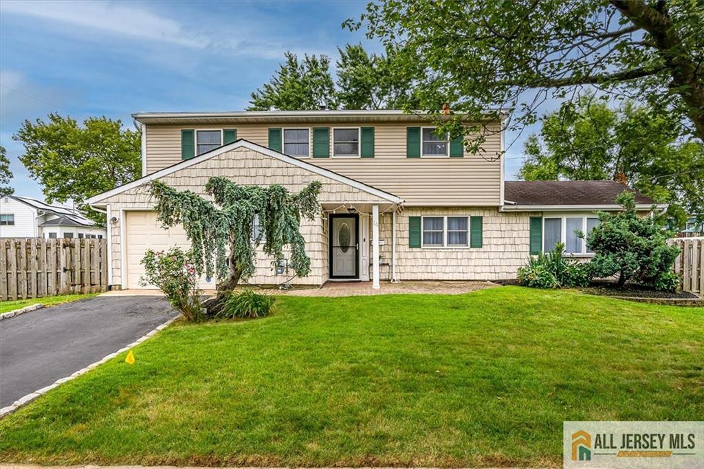 16 Barlow Road Edison, NJ 08817 - Photo 2 of 33
