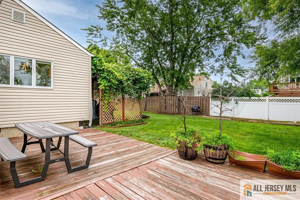 16 Barlow Road Edison, NJ 08817 - Photo 29 of 33