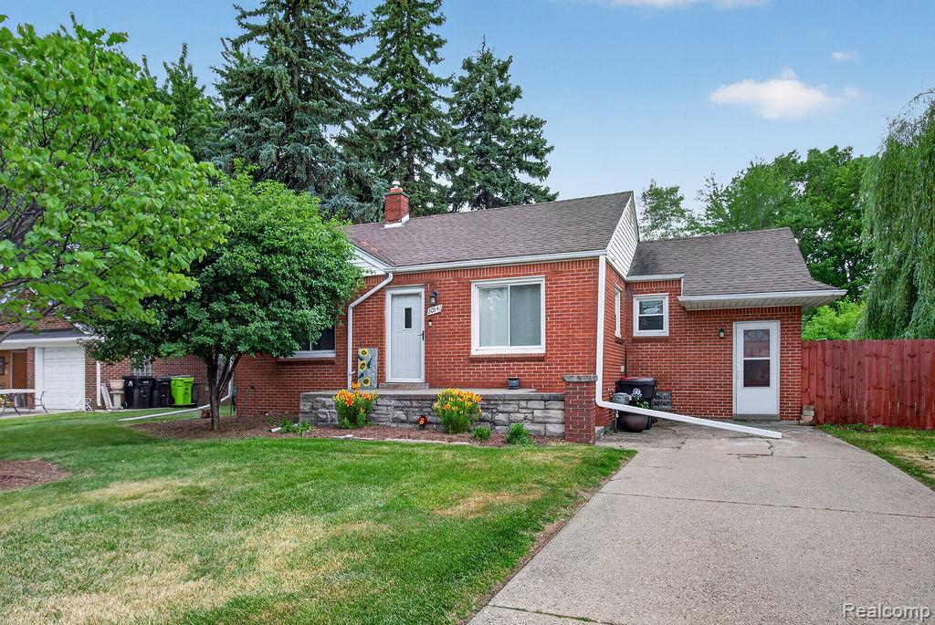 30541 Utica Road Roseville, MI 48066 - Photo 19 of 22