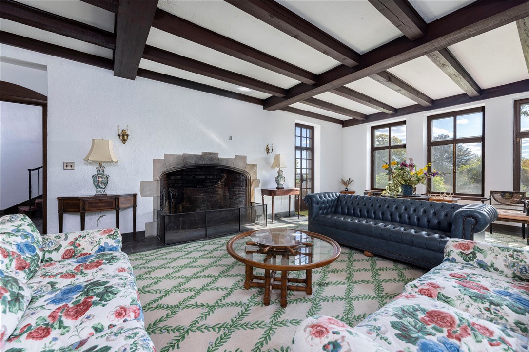 2180 Tower Hill Road North Kingstown, RI 02874 - Photo 15 of 50