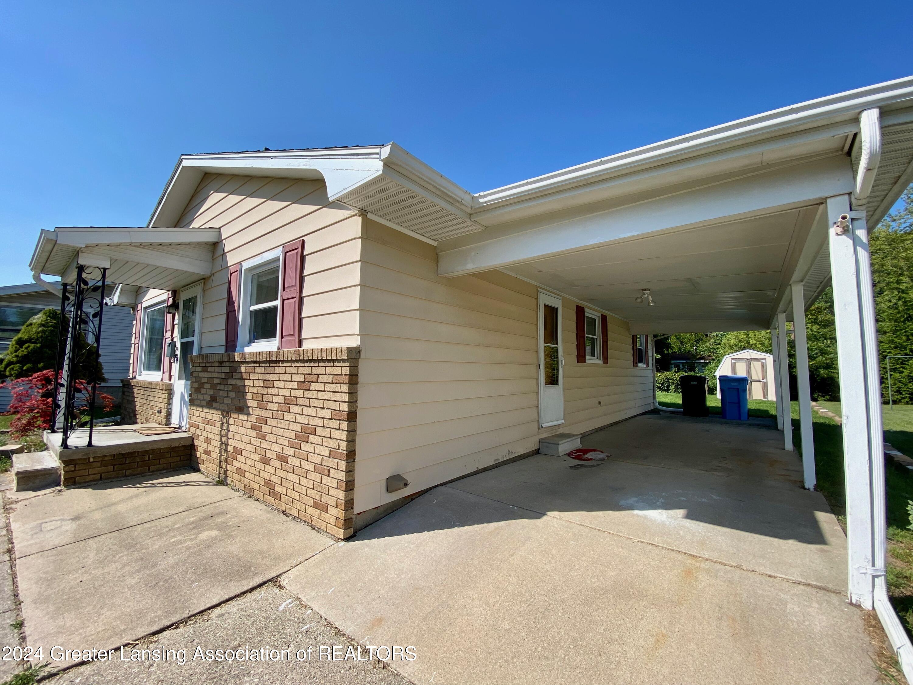 801 East Cavanaugh Road Lansing, MI 48910 - Photo 23 of 27 23