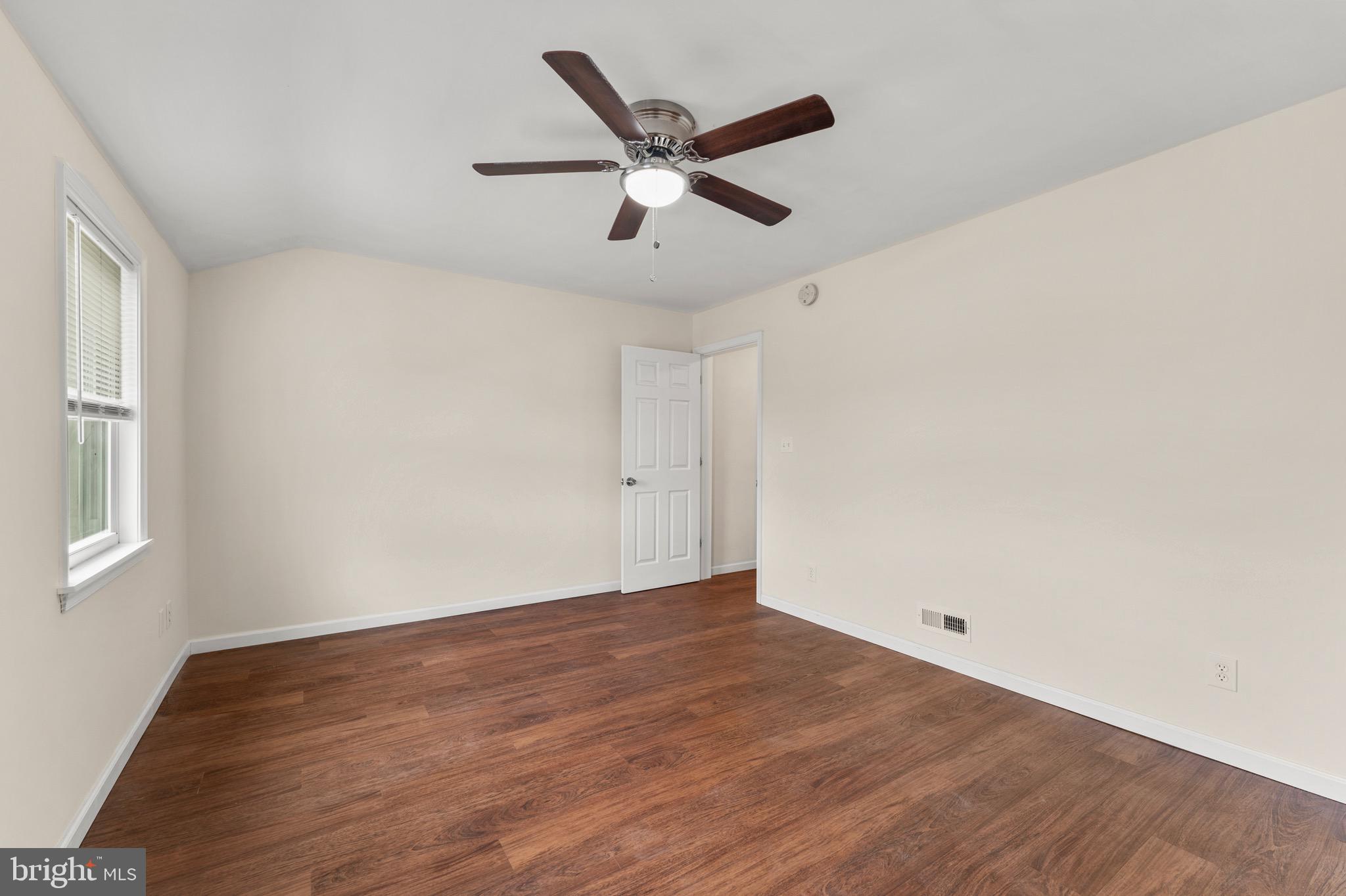 245 Orville Road Essex, MD 21221 - Photo 15 of 25