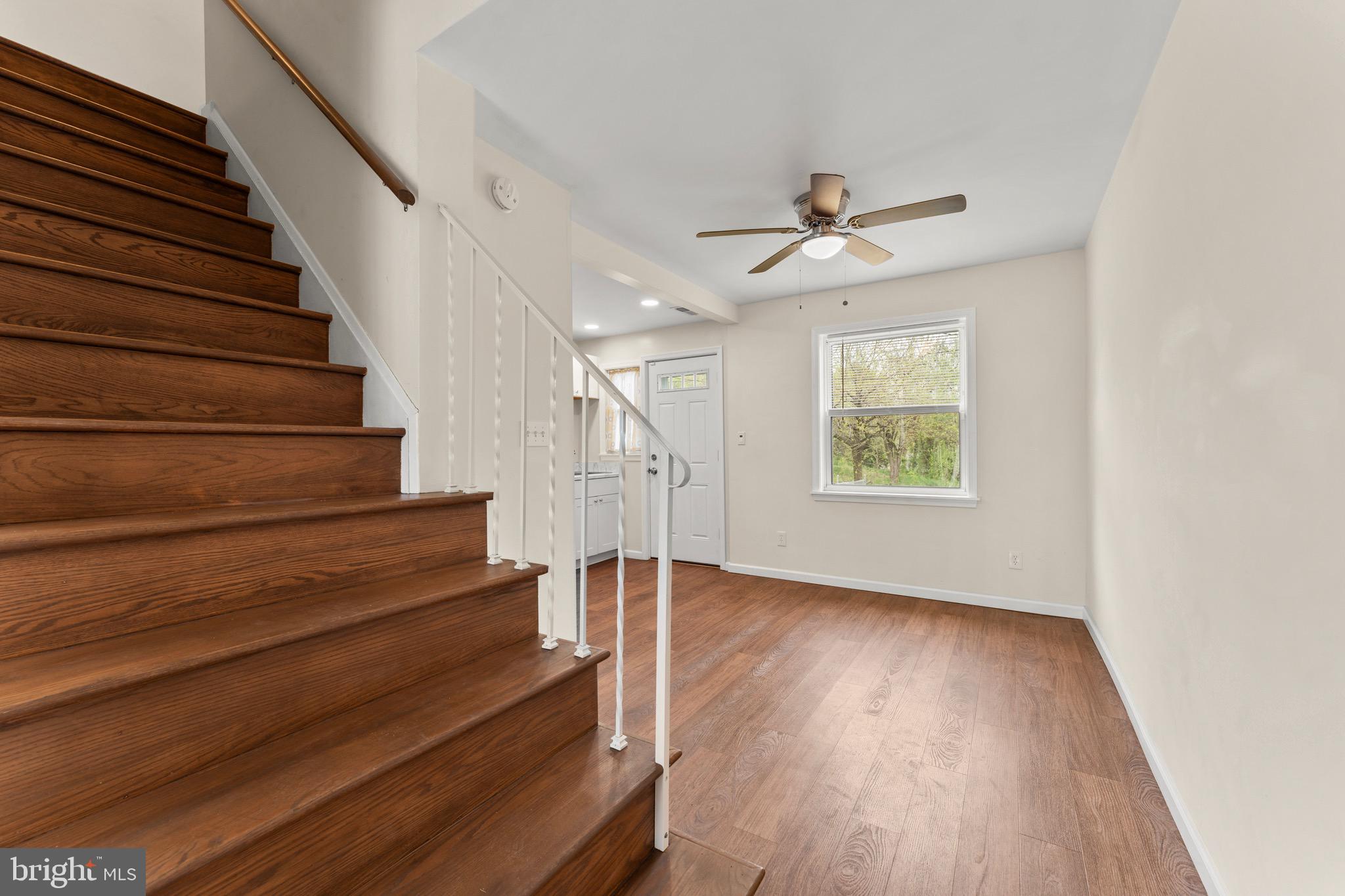 245 Orville Road Essex, MD 21221 - Photo 8 of 25