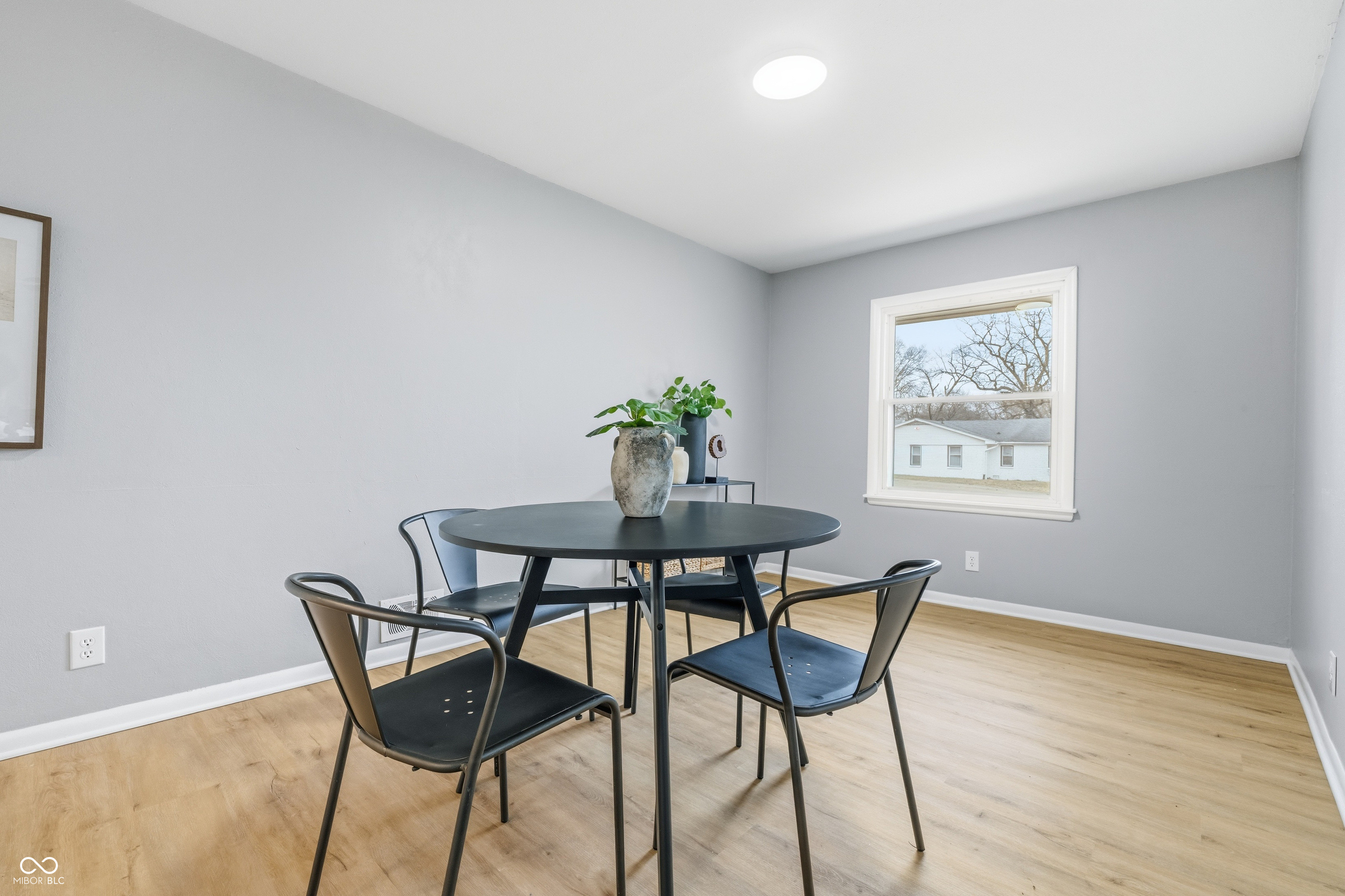 1117 Balfour Road Anderson, IN 46011 - Photo 8 of 32 Gallery Image 8