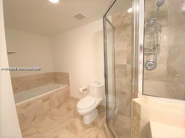2030 Douglas Road, Unit 724 Coral Gables, FL 33134 - Photo 7 of 10