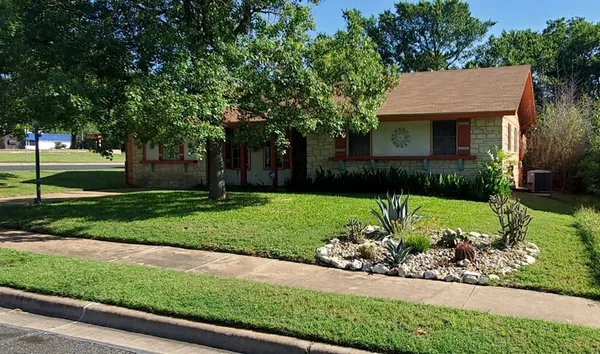 $2,100 | 1806 Cherry Orchard Drive, Austin, TX 78745