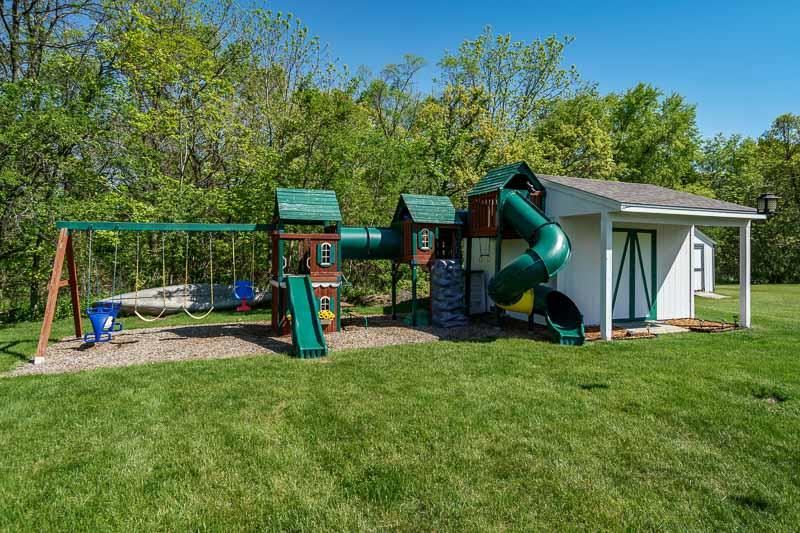 3996 Valerie Road Roscoe, IL 61073 - Photo 6 of 36 Gallery Image 6