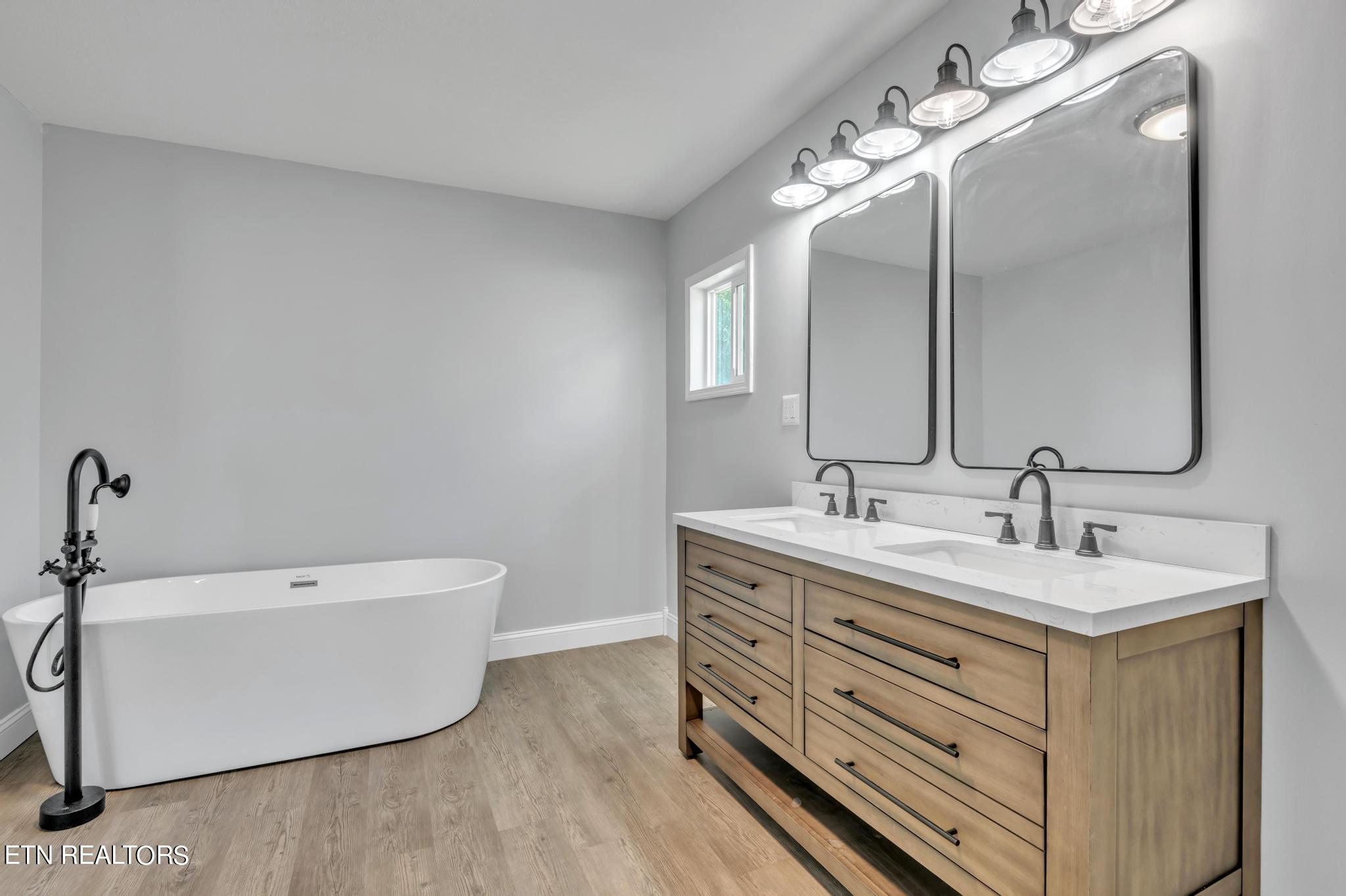 7917 Sharp Road Powell, TN 37849 - Photo 44 of 48 Current Master Bath