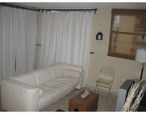 1250 Alton Road, Unit 5C Miami Beach, FL 33139 - Photo 4 of 11 Exterior Front