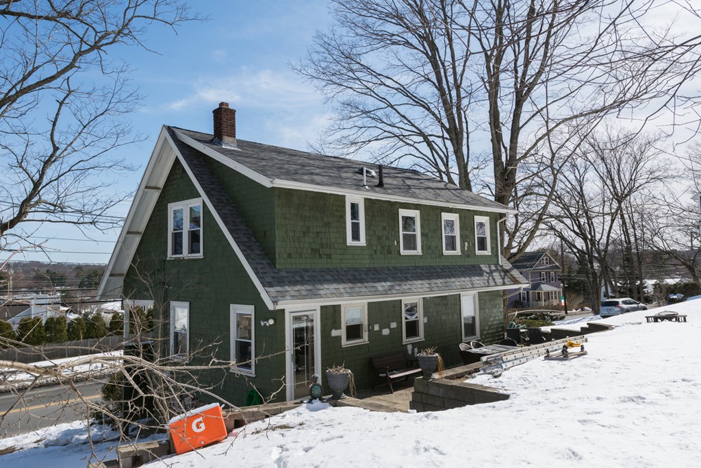 85 Cambridge Road Woburn, MA 01801 - Photo 4 of 21 Gallery Image 4