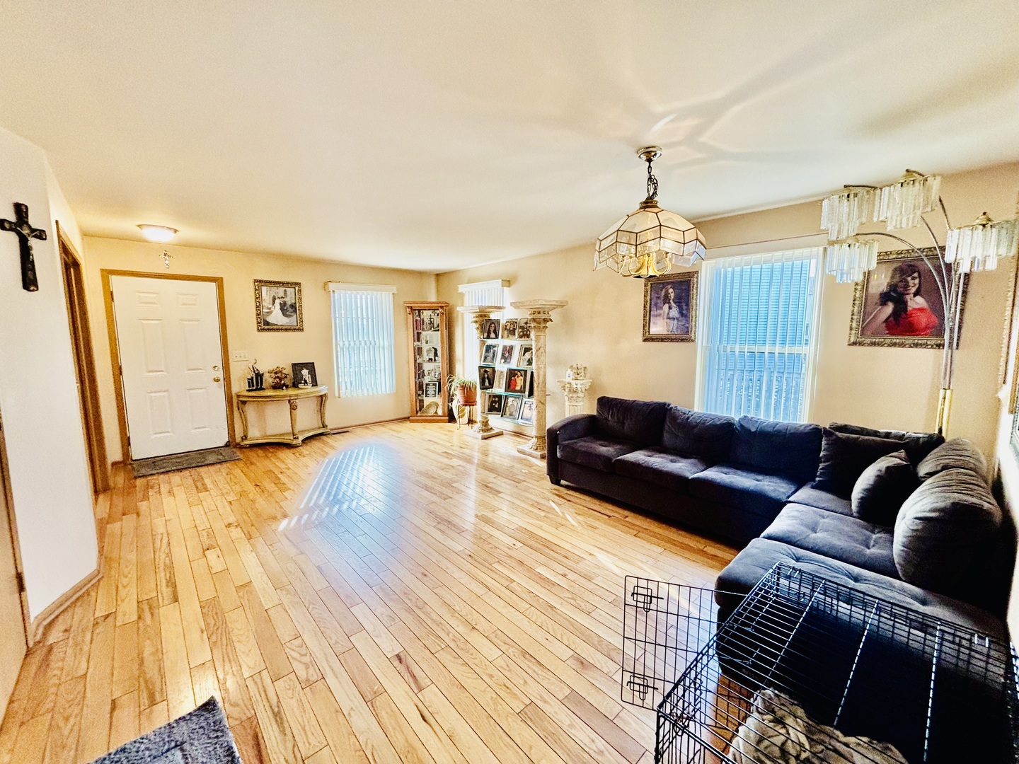 1631 Madison Ridge Court Plainfield, IL 60586 - Photo 3 of 36 Gallery Image 3